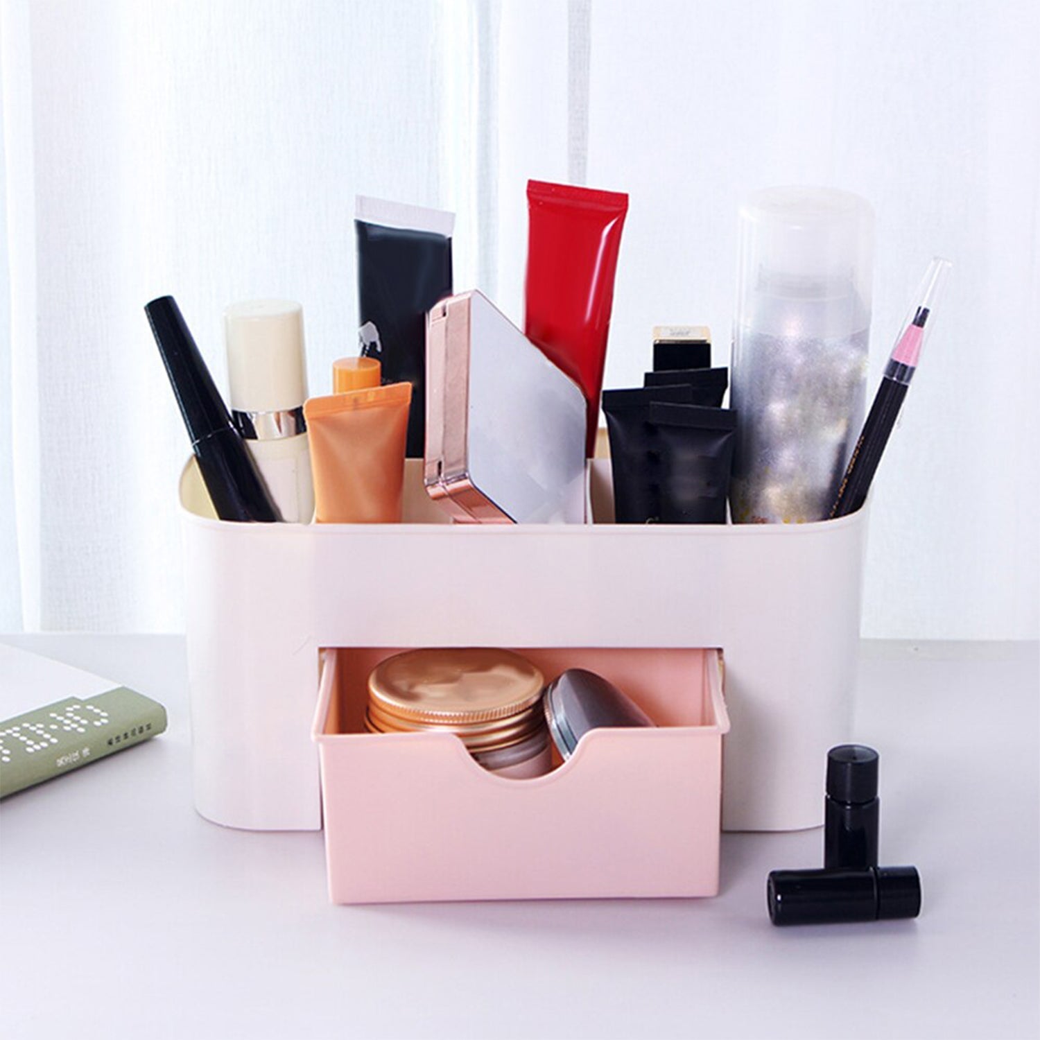 6114 Makeup Cutlery Box Used for storing makeup equipments and kits used by womens and ladies. 6114 Makeup Cutlery Box Used for storing makeup equipments and kits used by womens and ladies.